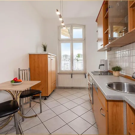 Marina Marina App 1 *