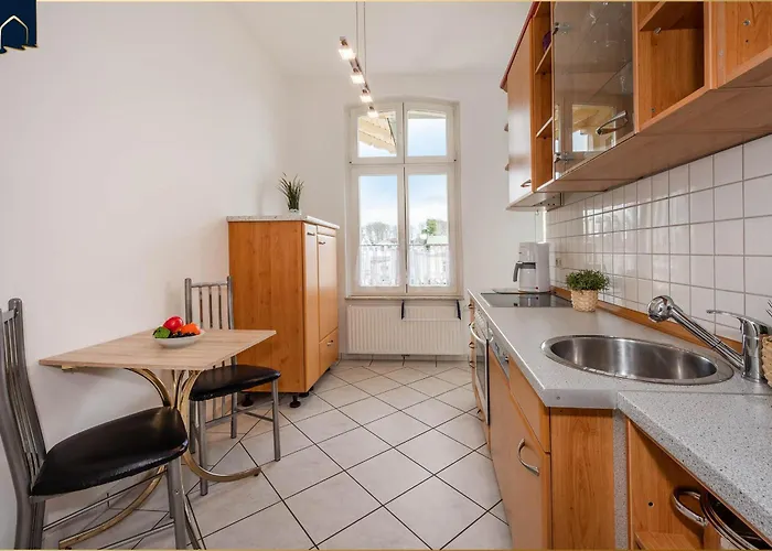 Marina Marina App 1 *