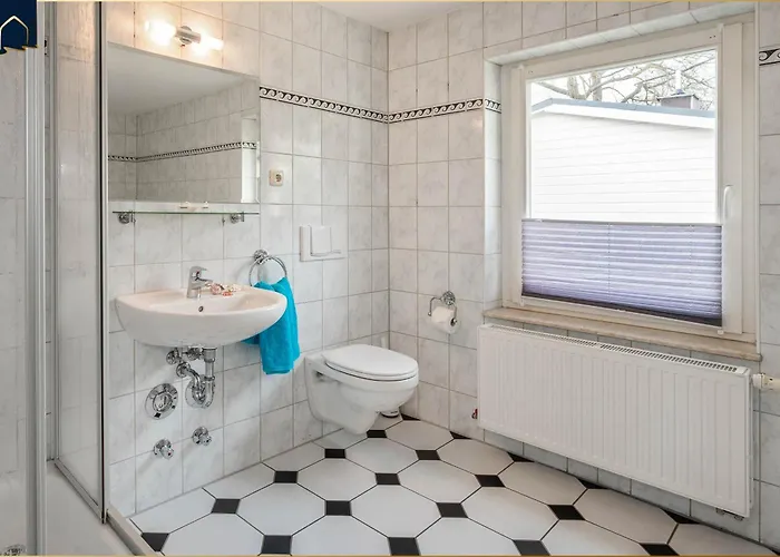 Marina Marina App 1 *